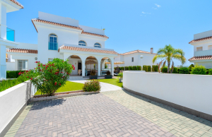 200-4121, Three Bedroom Detached Villa In Pueblo Bravo, Ciudad Quesada.