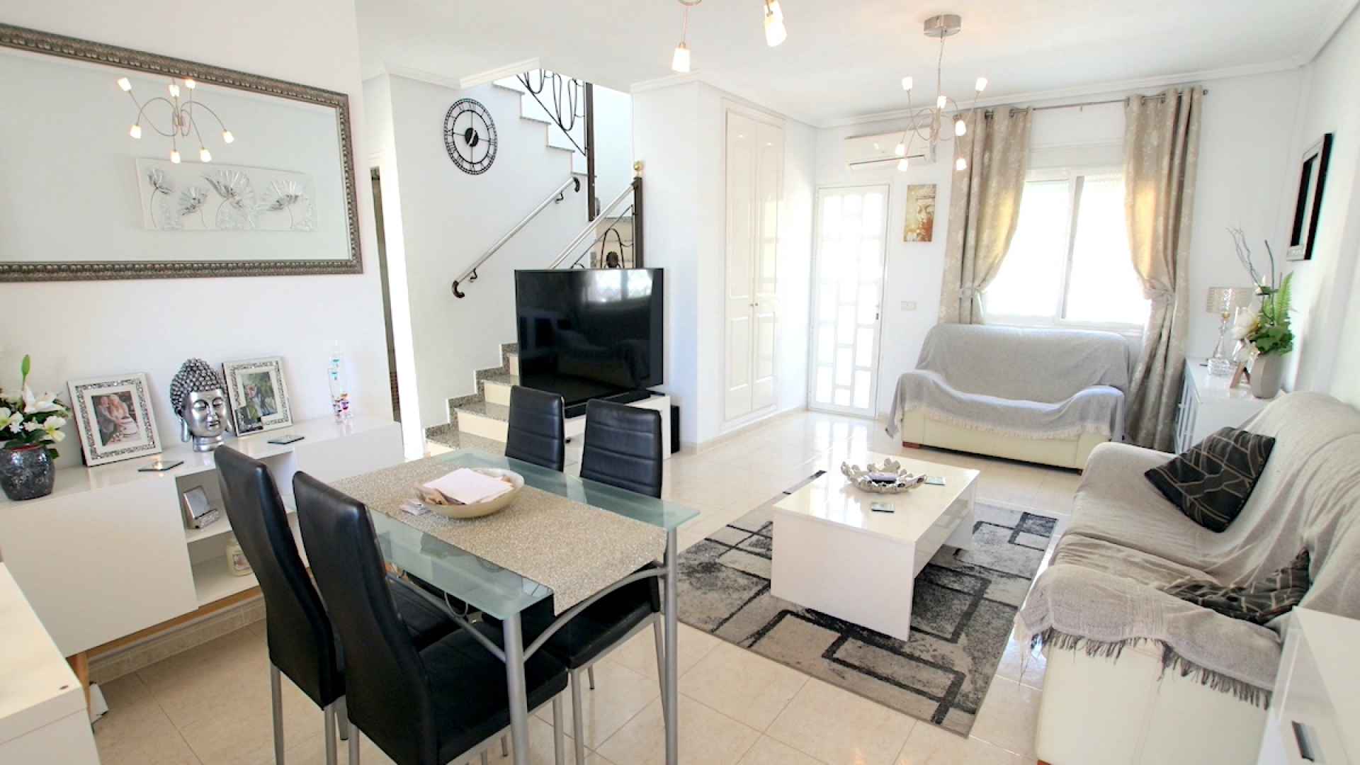49024_fabulous_3_bed_semi_detached_property_with_use_of_a_heated_pool_020625091039_img_3267