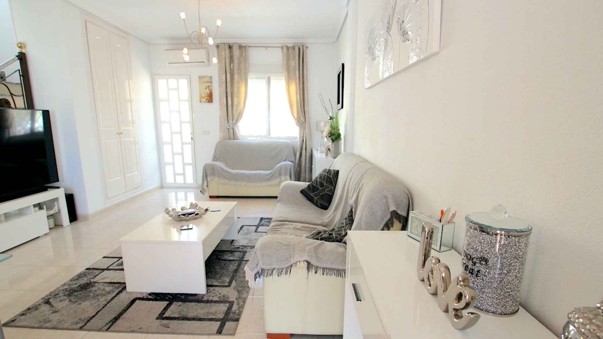 49024_fabulous_3_bed_semi_detached_property_with_use_of_a_heated_pool_020625091040_img_3270