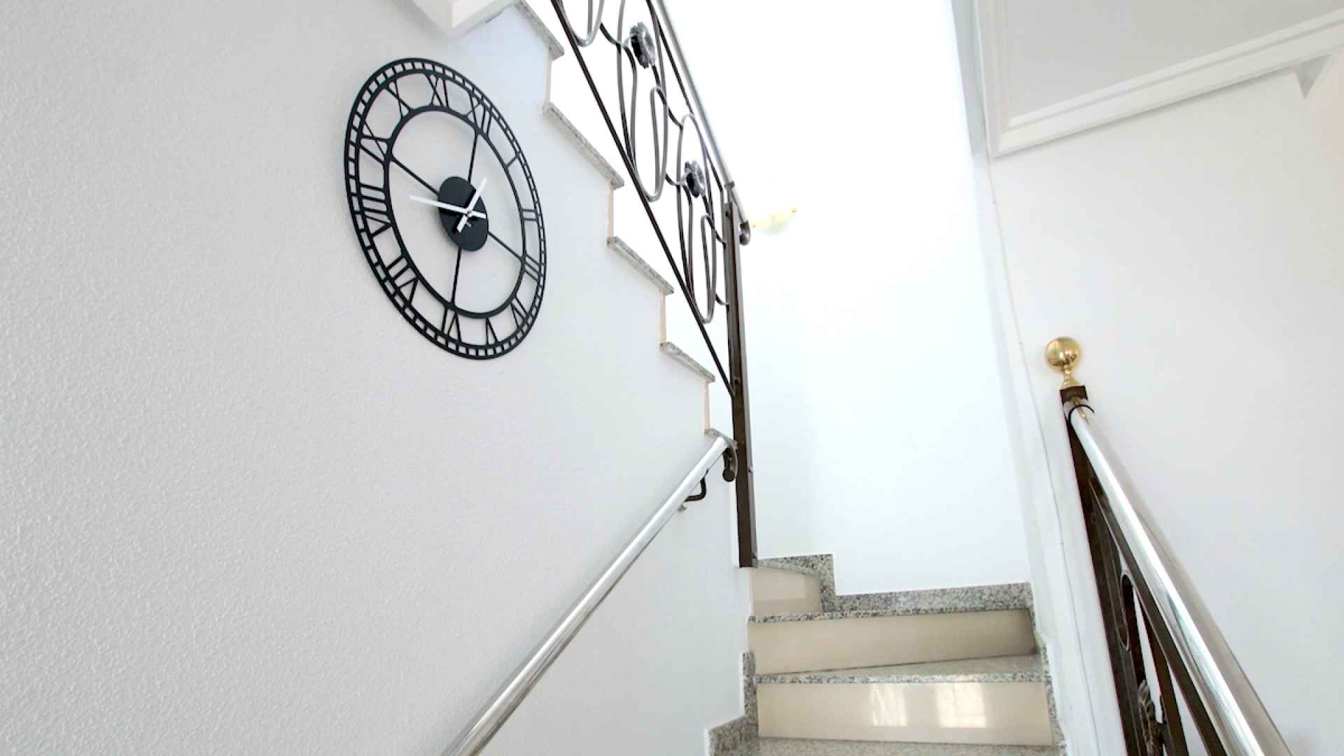 49024_fabulous_3_bed_semi_detached_property_with_use_of_a_heated_pool_020625091040_img_3306