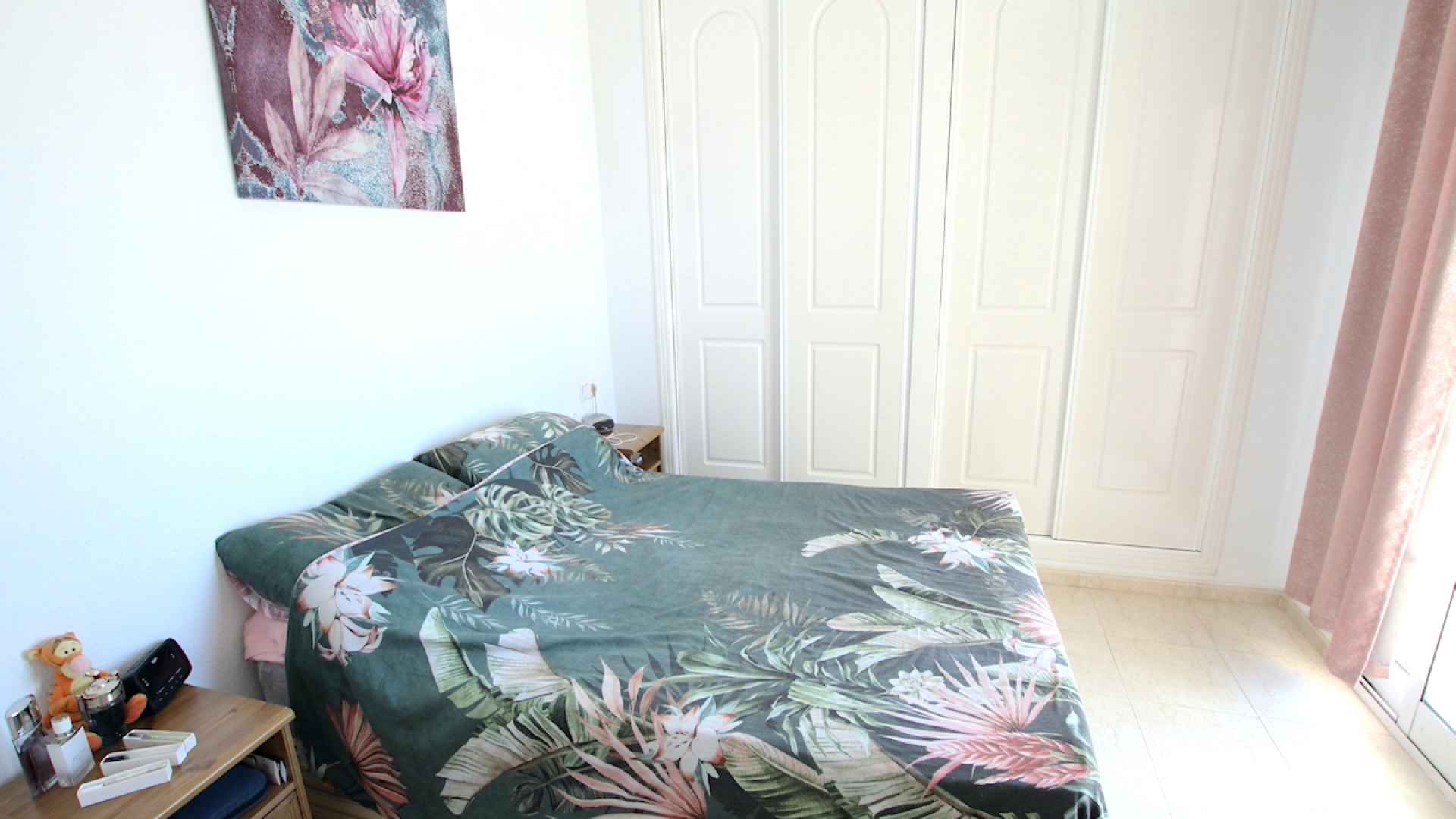 49024_fabulous_3_bed_semi_detached_property_with_use_of_a_heated_pool_020625091042_img_3322