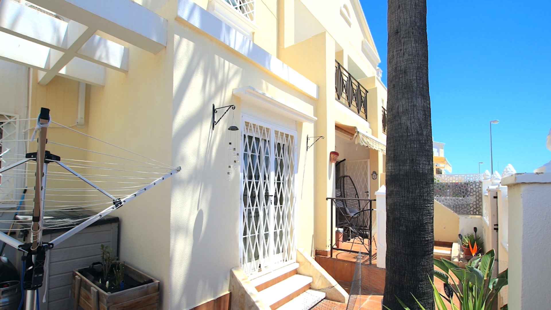 49024_fabulous_3_bed_semi_detached_property_with_use_of_a_heated_pool_020625091046_img_3352