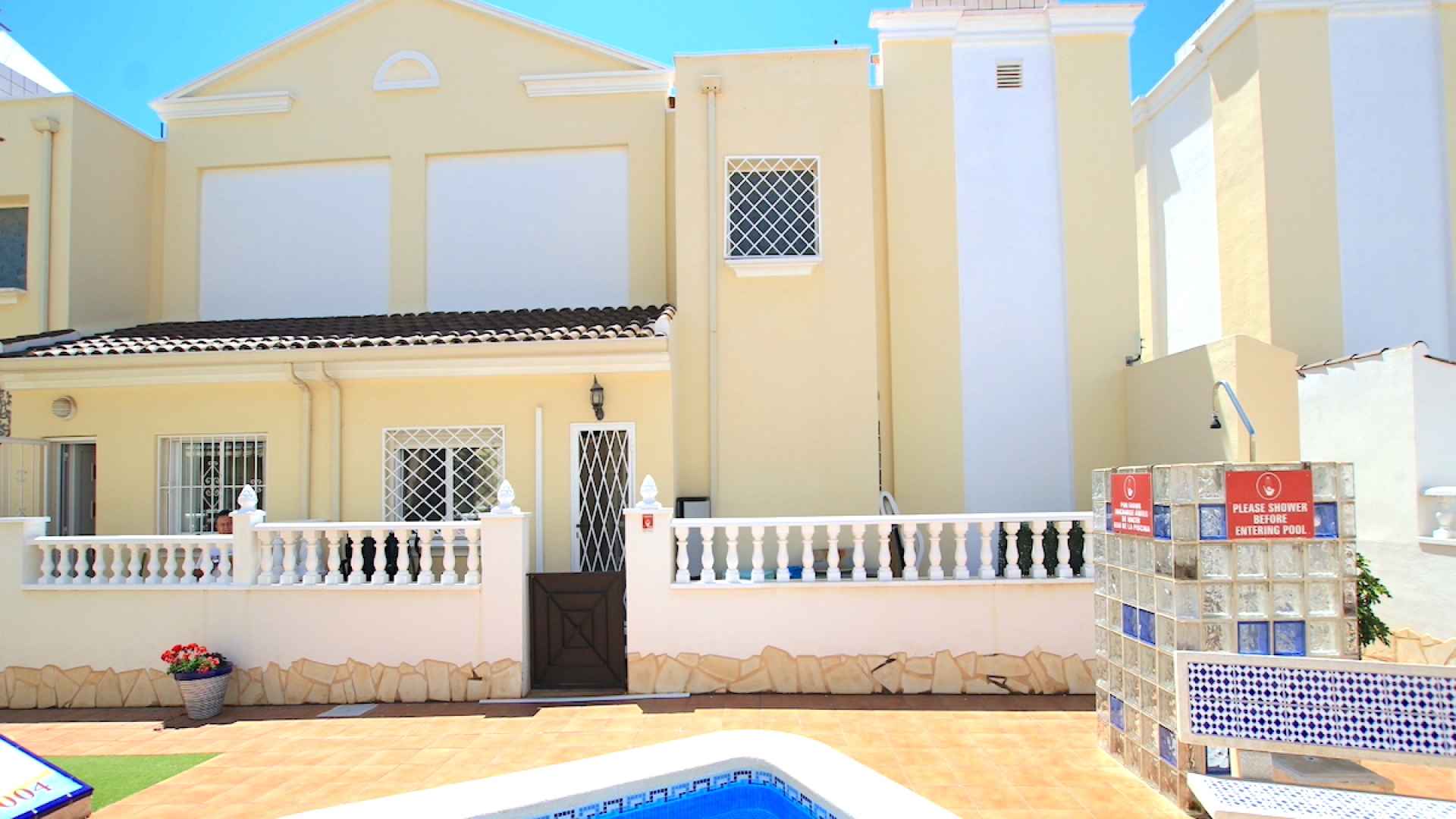 49024_fabulous_3_bed_semi_detached_property_with_use_of_a_heated_pool_020625091047_img_3363