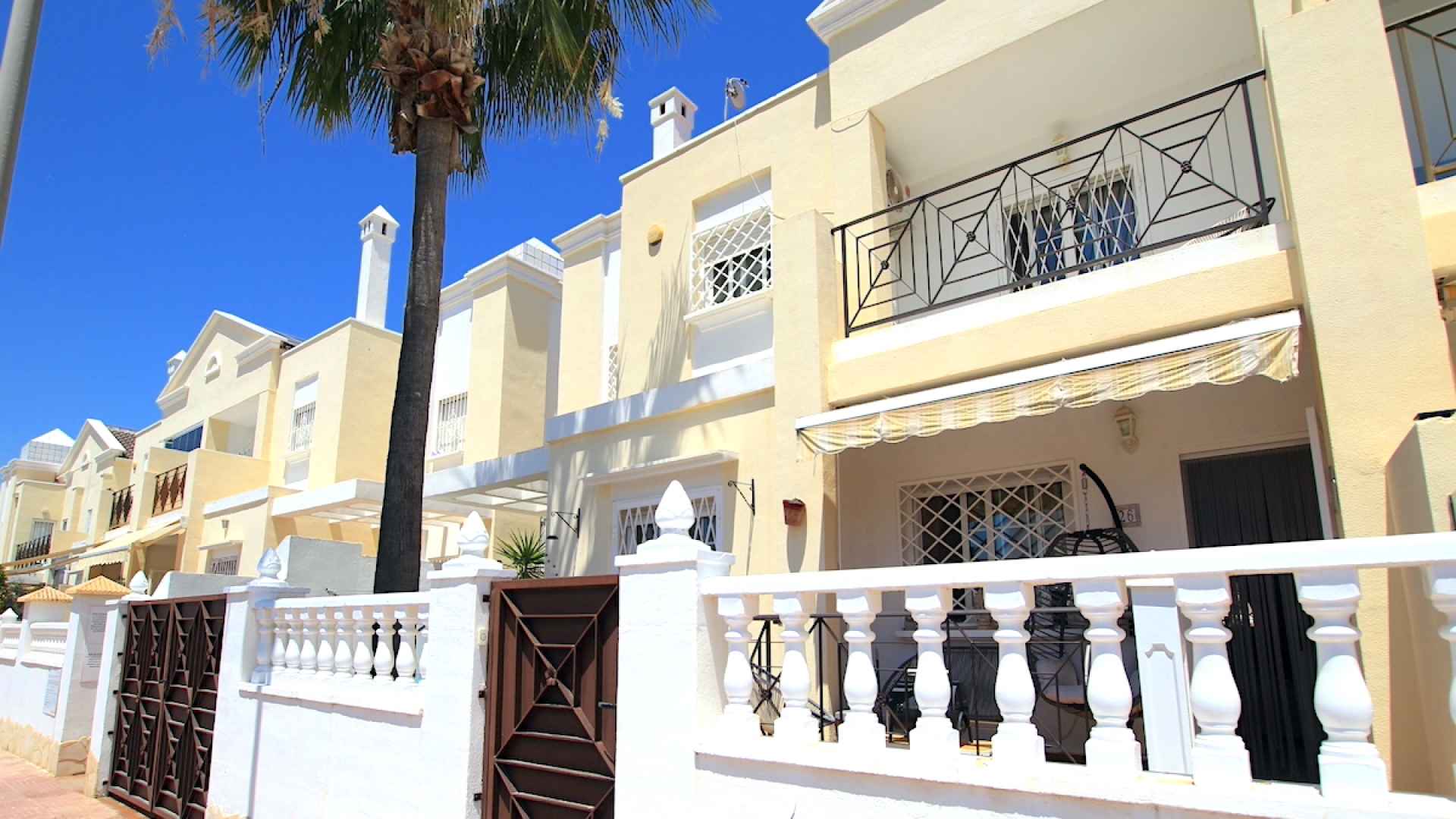 49024_fabulous_3_bed_semi_detached_property_with_use_of_a_heated_pool_020625091047_img_3386
