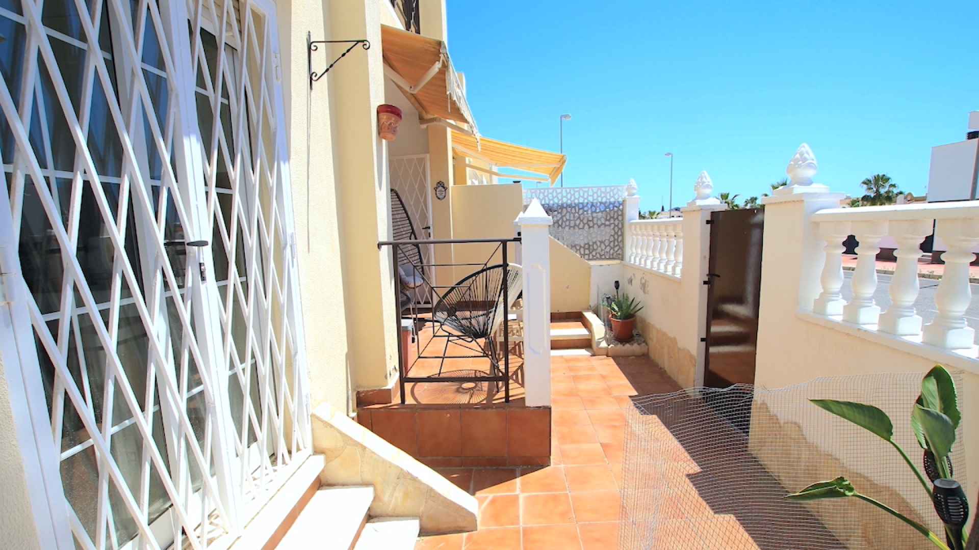 49024_fabulous_3_bed_semi_detached_property_with_use_of_a_heated_pool_020625091048_img_3354