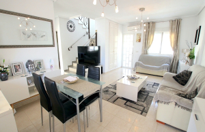 49024_fabulous_3_bed_semi_detached_property_with_use_of_a_heated_pool_020625091039_img_3267