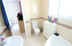49024_fabulous_3_bed_semi_detached_property_with_use_of_a_heated_pool_020625091040_img_3330
