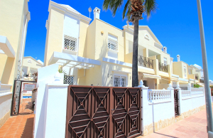 49024_fabulous_3_bed_semi_detached_property_with_use_of_a_heated_pool_020625091046_img_3374