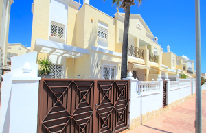 49024_fabulous_3_bed_semi_detached_property_with_use_of_a_heated_pool_020625091047_img_3379