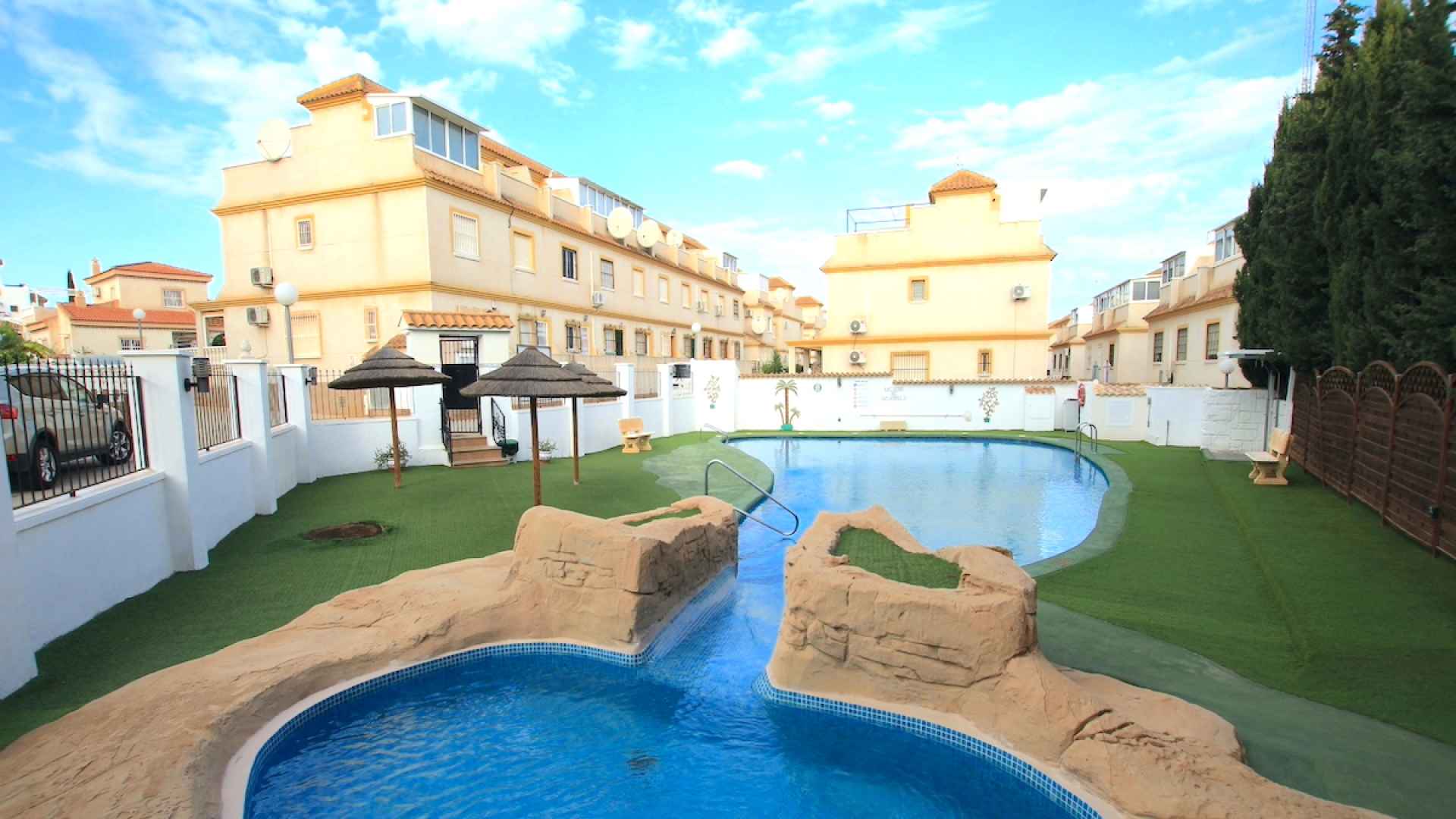 48978_south_facing_montemar_apartment_with_private_solarium_220525142823_pool_2