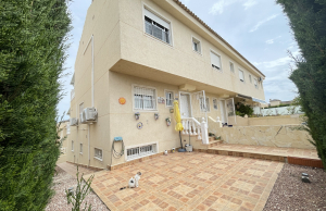 200-4191, Five Bedroom Semi-Detached Townhouse In Benijofar.