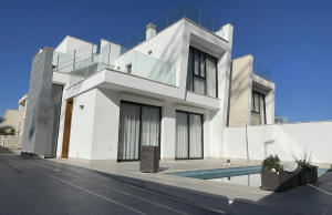 200-4154, Three Bedroom Villa In Benijofar.