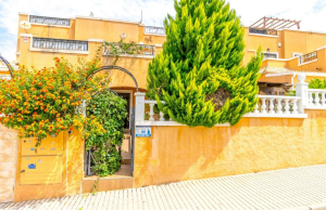 200-4198, Three Bedroom Quad Style Villa In Dream Hills, Los Altos.