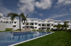 200-4486, Two Bedroom Ground Floor Apartment In Los Balcones, Torrevieja.