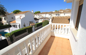 49095_stunning_3_bedroom_coastal_semi_detached_villa_280725133539_img_5538