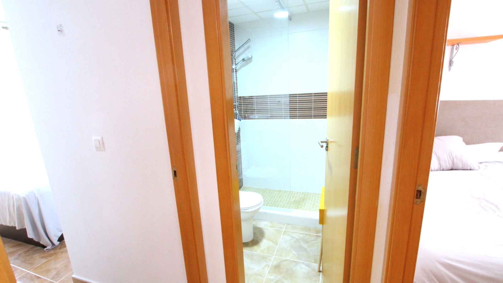 49043_spacious_2_bed_top_floor_apartment_benijofar_high_street_110625164930_img_4278