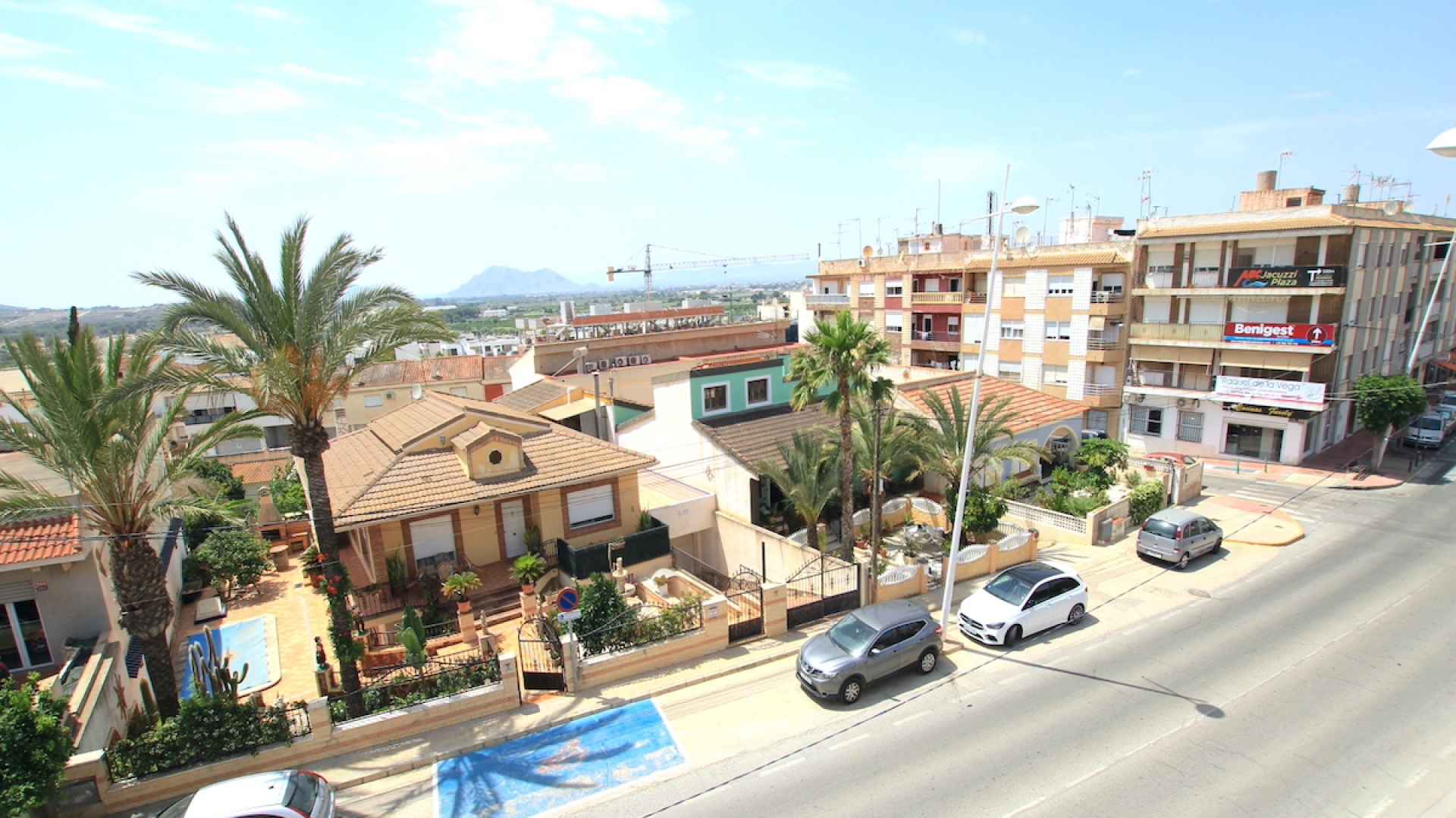 49043_spacious_2_bed_top_floor_apartment_benijofar_high_street_110625164931_img_4241