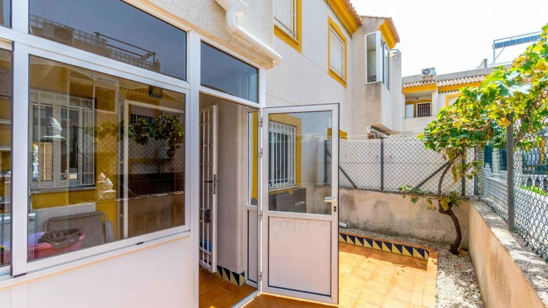 resale-ground-floor-torrevieja-pueblo-centro_160850_xl