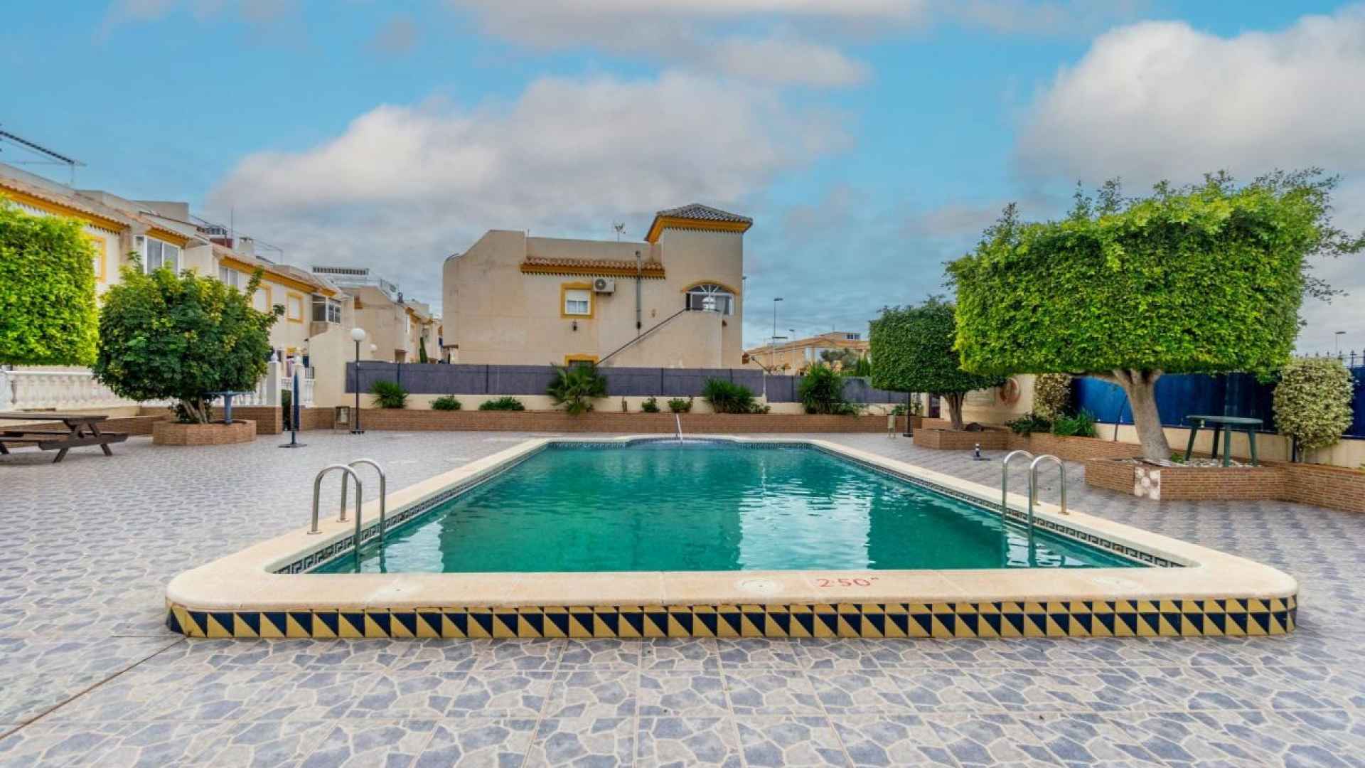 resale-ground-floor-torrevieja-pueblo-centro_160863_xl