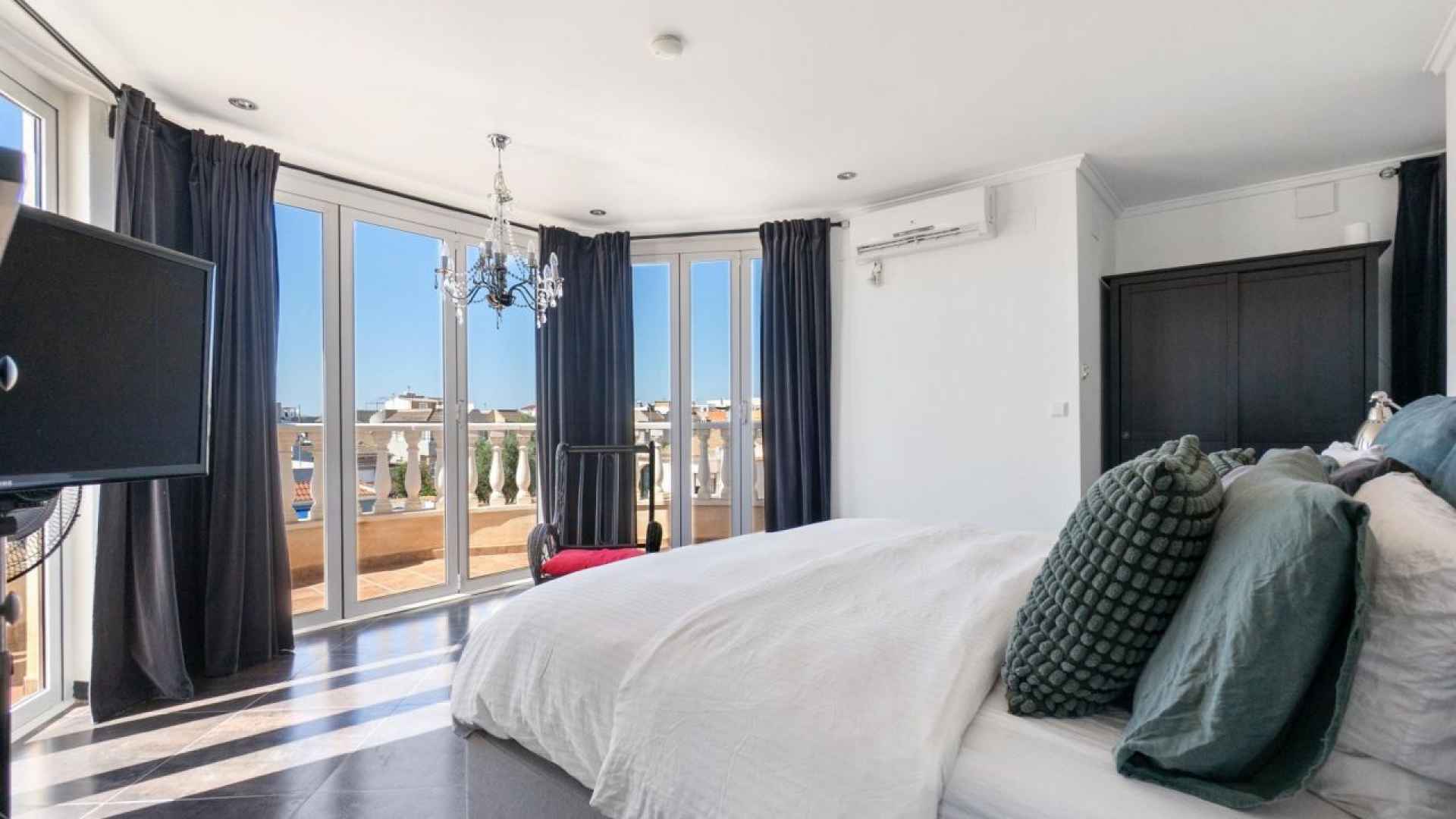 resale-detached-villa-torrevieja-el-chaparral_161437_xl