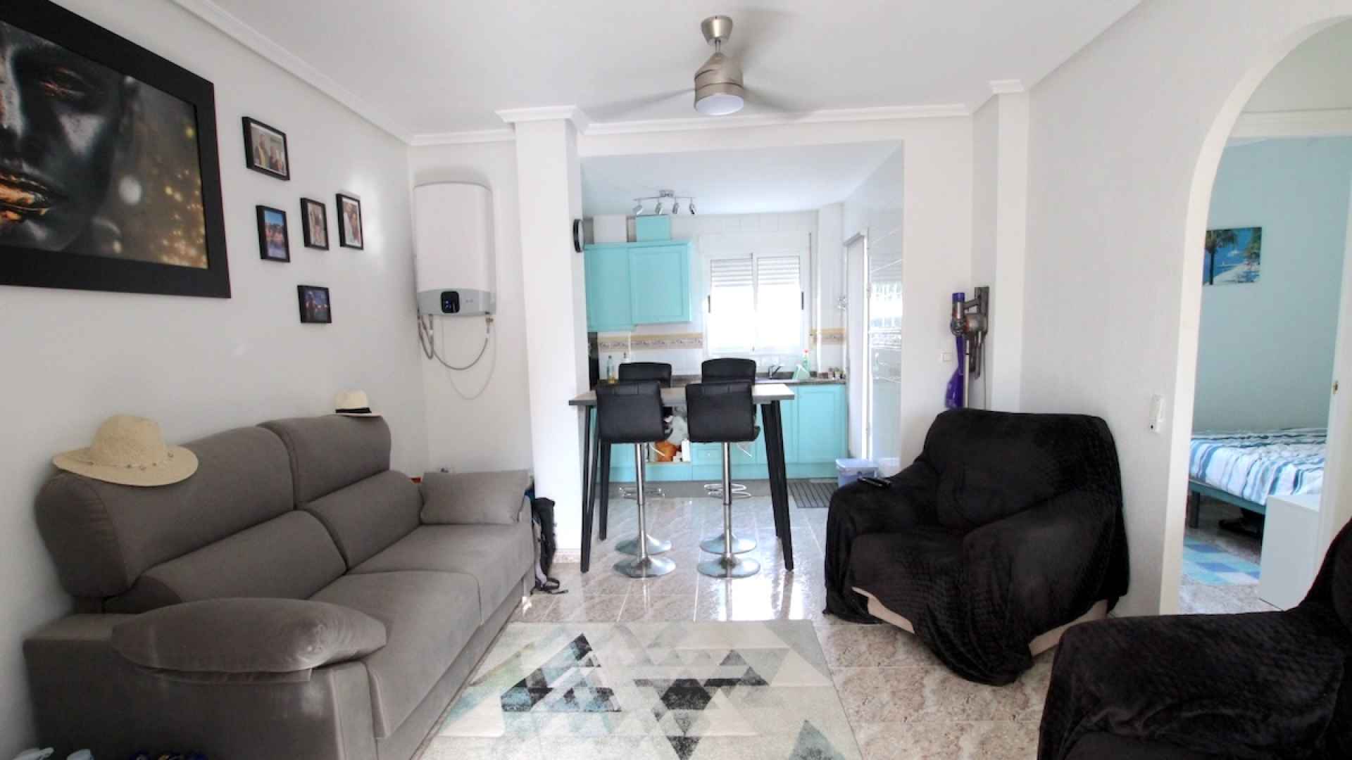 49112_wonderful_2_bed_ground_floor_apartment_with_great_outdoor_space_190825115248_img_5741