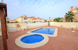 49112_wonderful_2_bed_ground_floor_apartment_with_great_outdoor_space_190825115248_img_5719