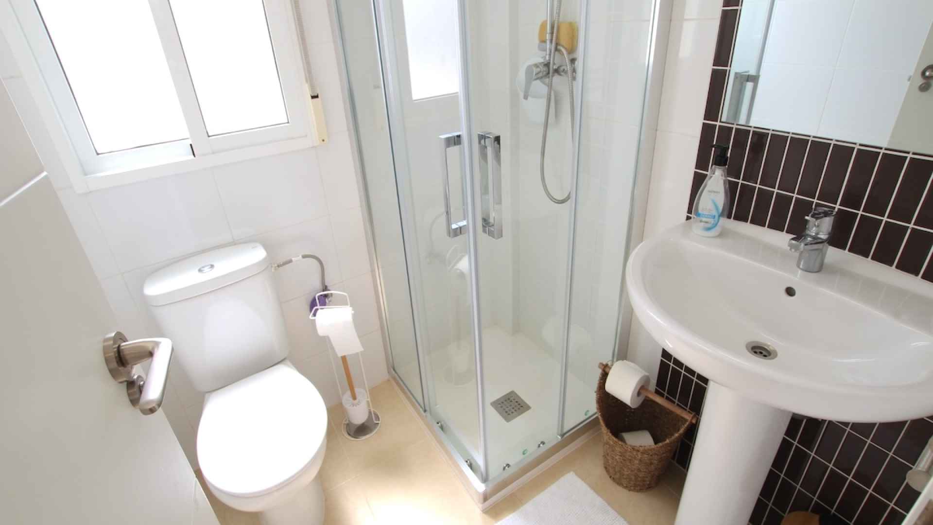49115_stylish_3_bed_3_bath_semi_detached_villa_with_pool_views_250825141904_img_5932