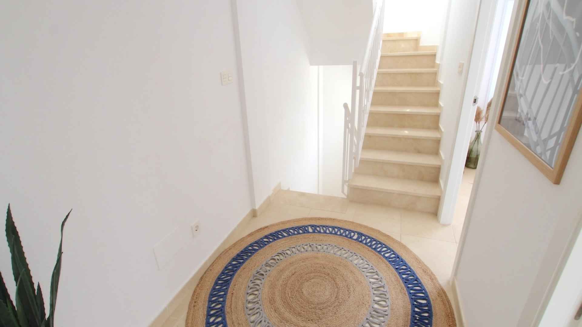 49115_stylish_3_bed_3_bath_semi_detached_villa_with_pool_views_250825141904_img_5984