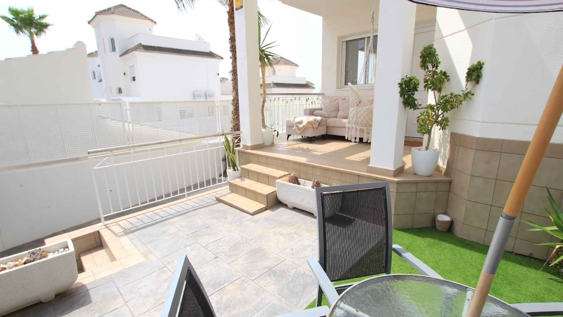 49115_stylish_3_bed_3_bath_semi_detached_villa_with_pool_views_250825141905_img_5914
