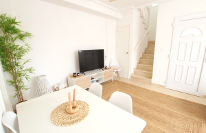49115_stylish_3_bed_3_bath_semi_detached_villa_with_pool_views_250825141904_img_5937