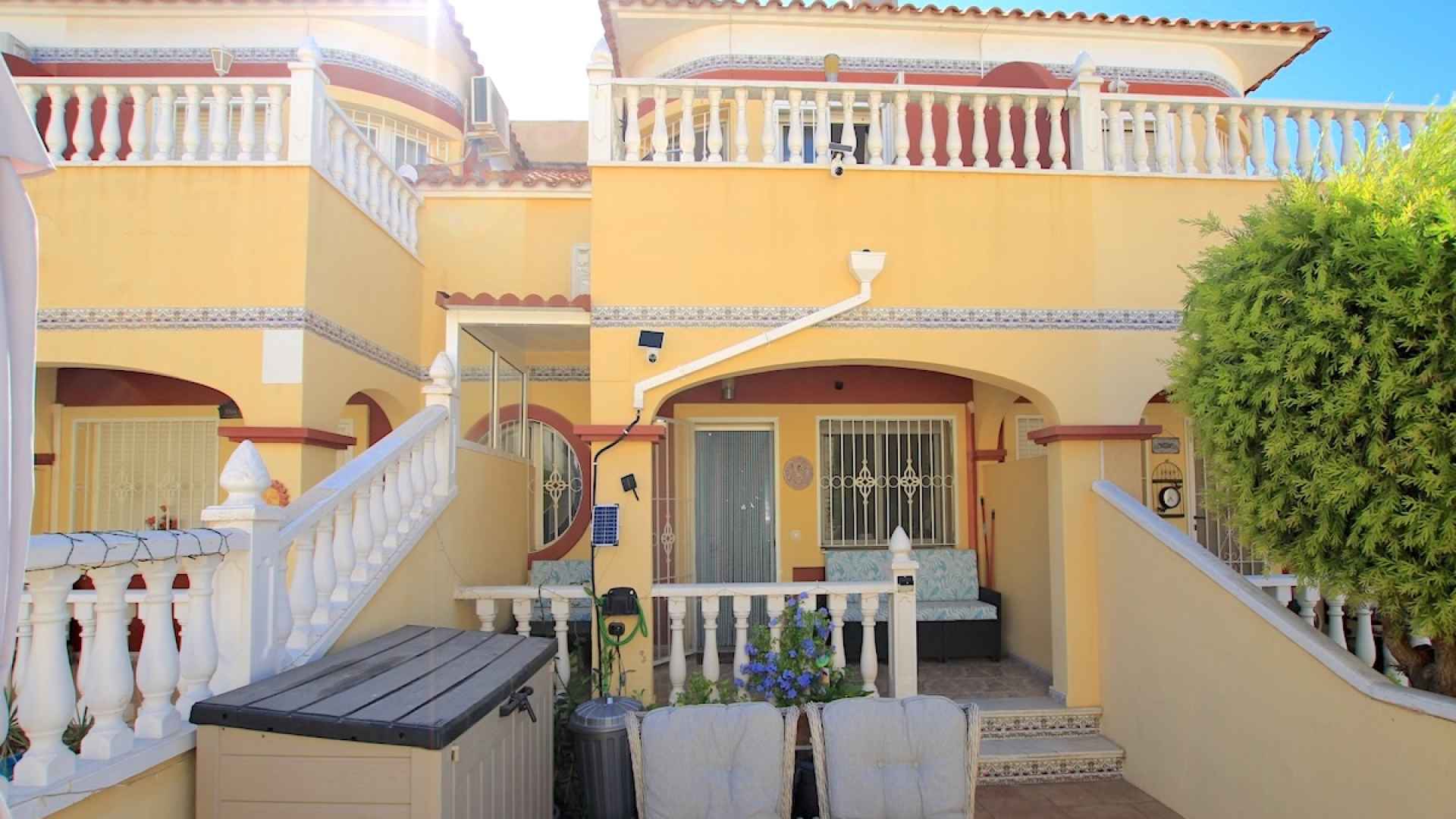 49146_bright_and_spacious_3_bedroom_townhouse_in_lo_crispin_160925190109_img_7104