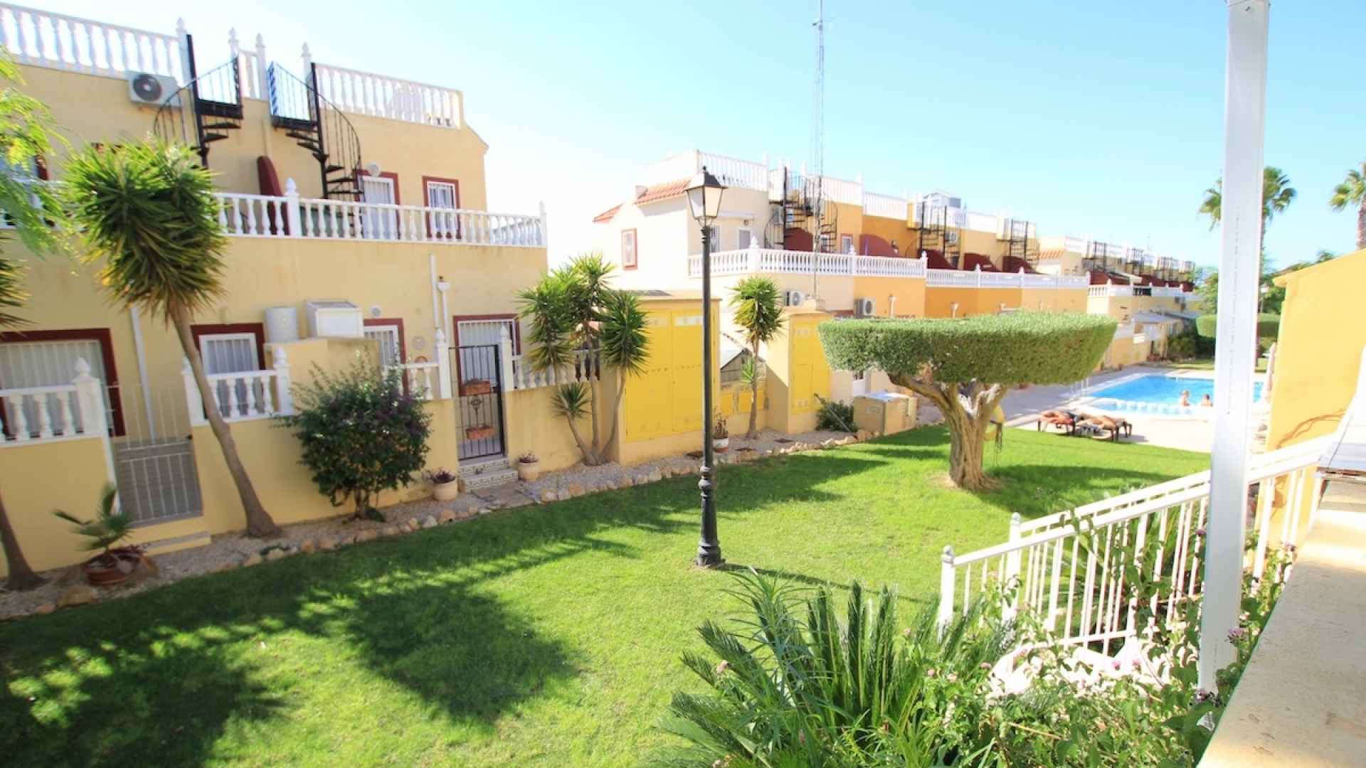 49146_bright_and_spacious_3_bedroom_townhouse_in_lo_crispin_160925190109_img_7115