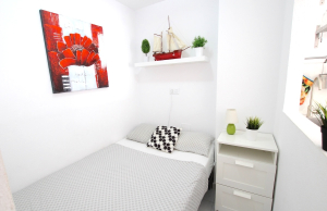 49140_stylish_one_bedroom_apartment_with_sea_views_110925135231_img_6834