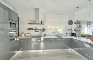 o_1j8as52vkehtsg117s31muv6ff32