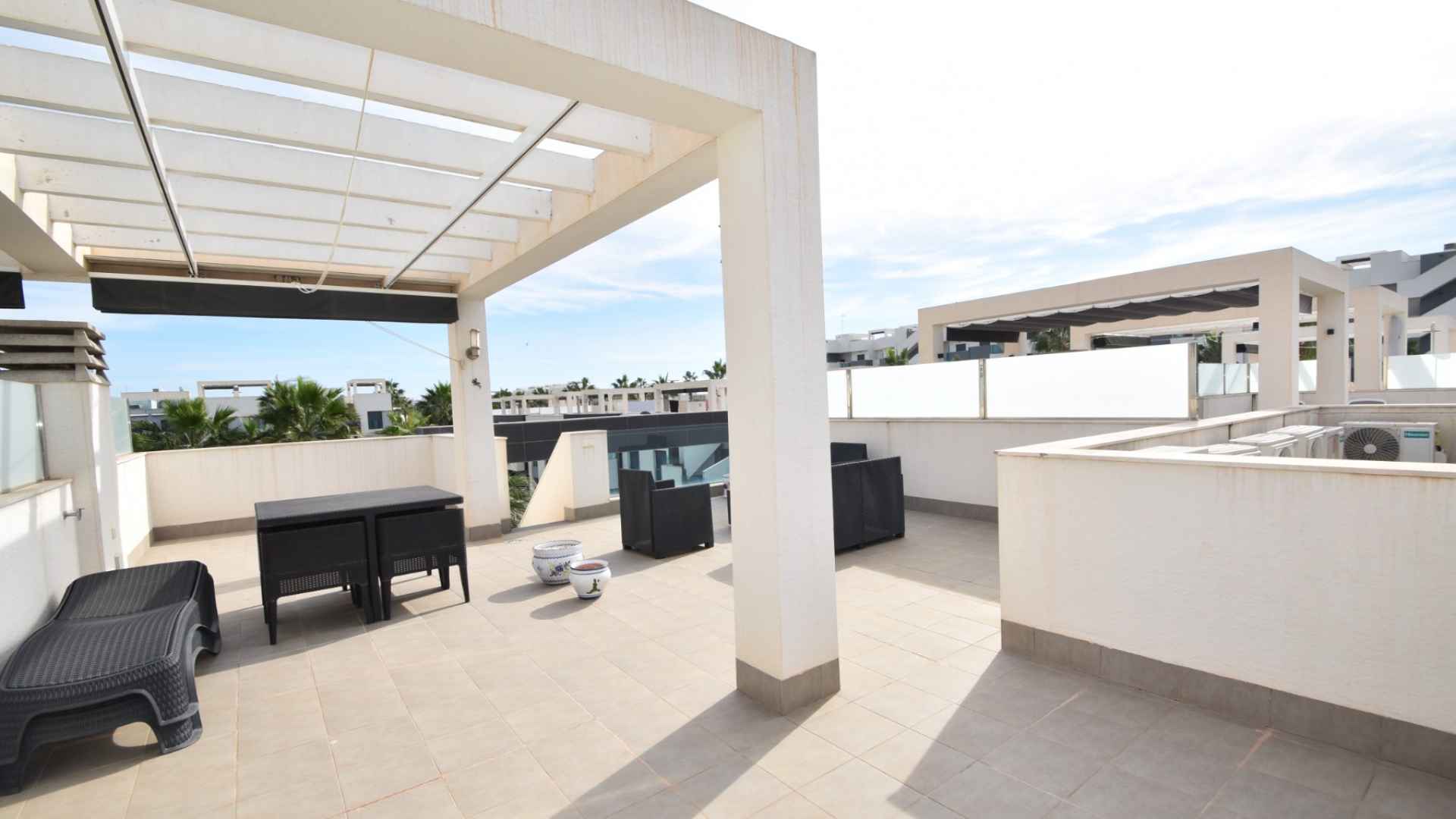 o_1j8te6fde1gjgvccu5e1t95pa33t