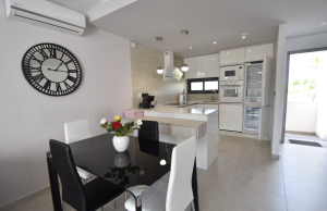 o_1j8te7i311hp21gu015ut1vdv9e68