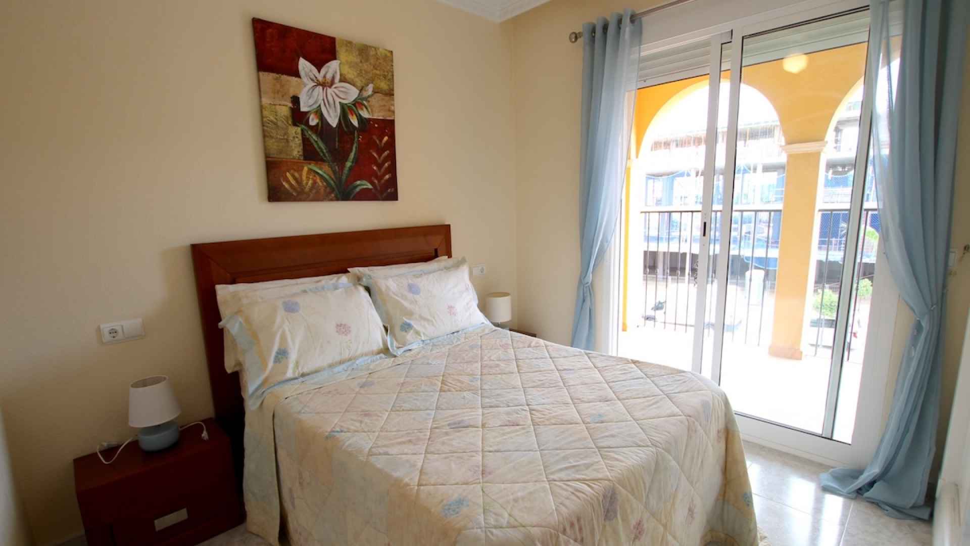 49160_fabulous_2_bedroom_duplex_style_townhouse_village_setting_071025183337_img_8246