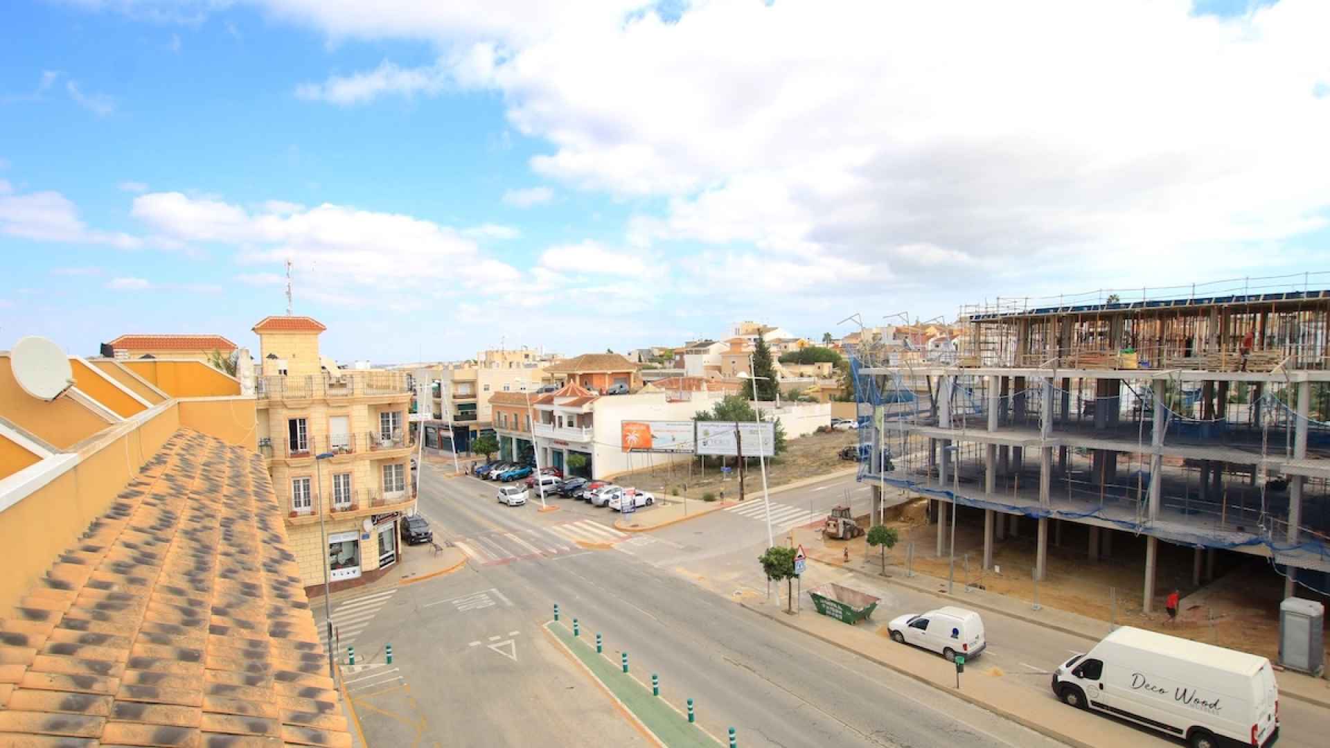 49160_fabulous_2_bedroom_duplex_style_townhouse_village_setting_071025183338_img_8204