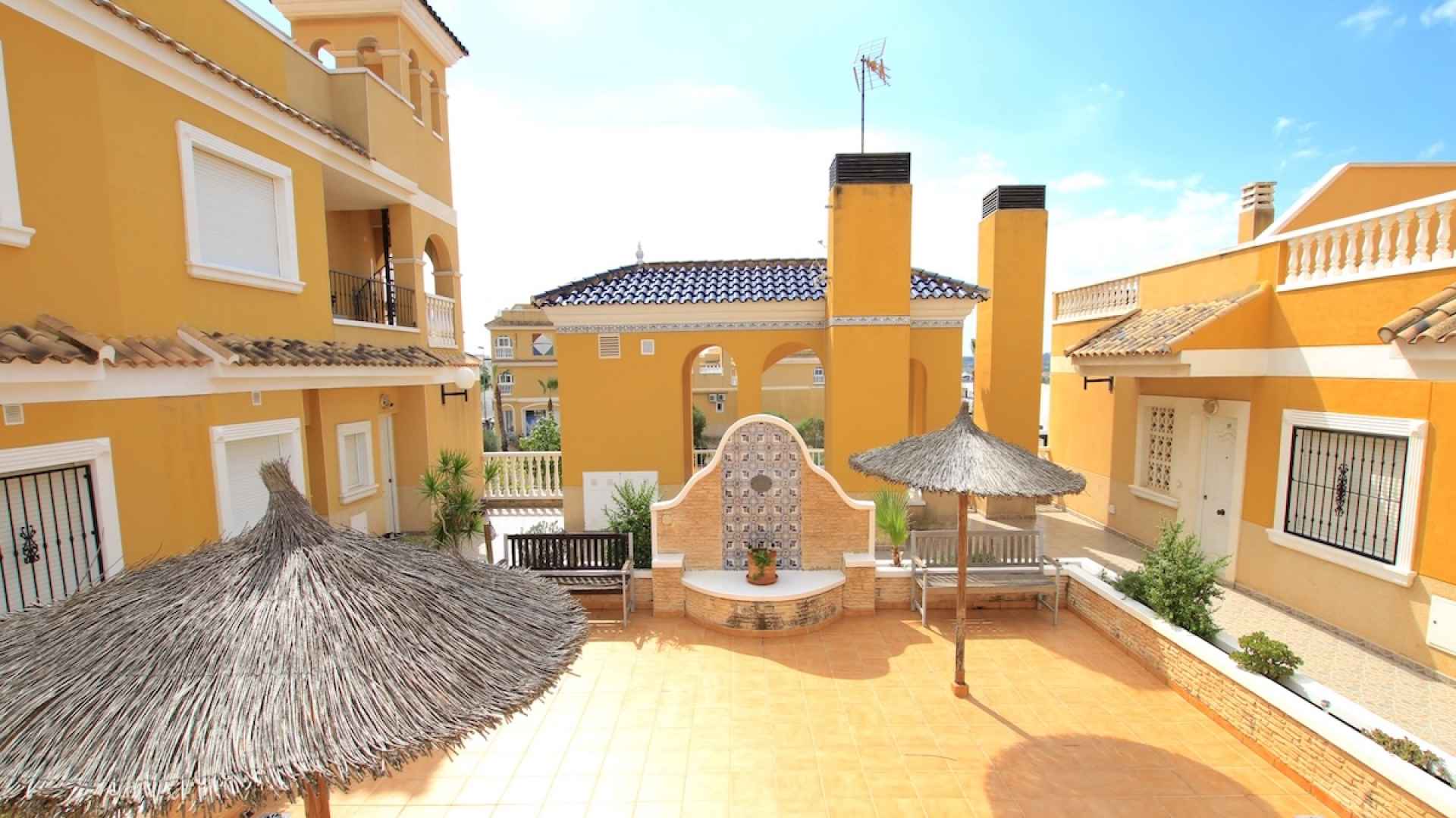 49160_fabulous_2_bedroom_duplex_style_townhouse_village_setting_071025183338_img_8269