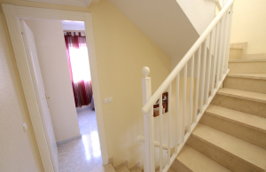 49160_fabulous_2_bedroom_duplex_style_townhouse_village_setting_071025183333_img_8234