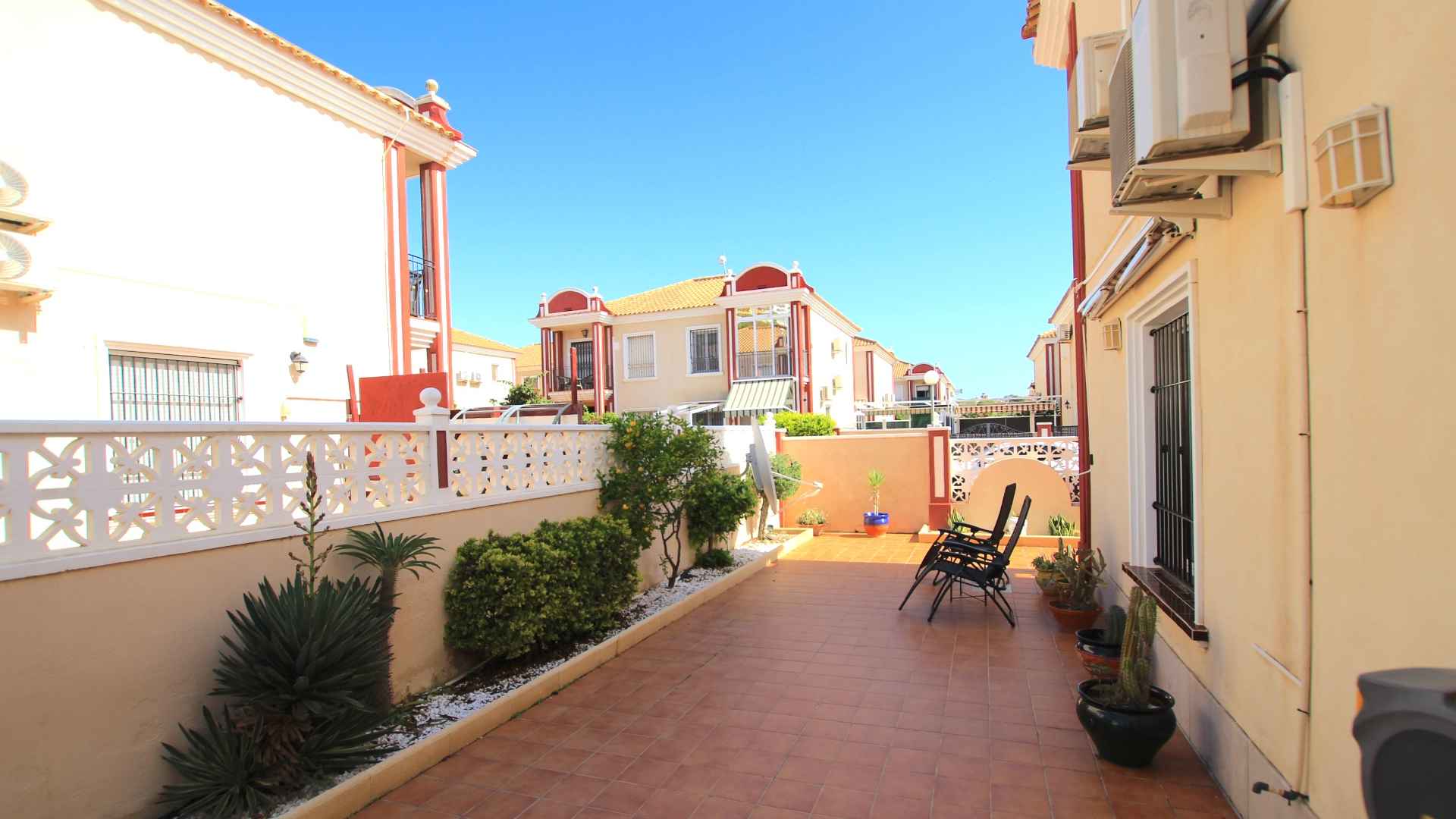 49173_stylish_3_bed_semi_detached_villa_walking_distance_to_the_beach_151025082522_img_8830