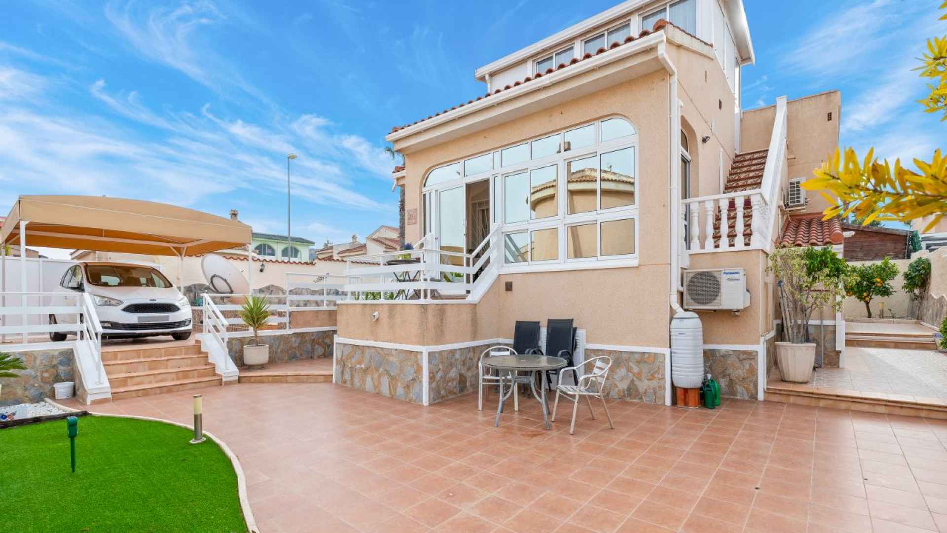 frontpic-rh550-1 (1)