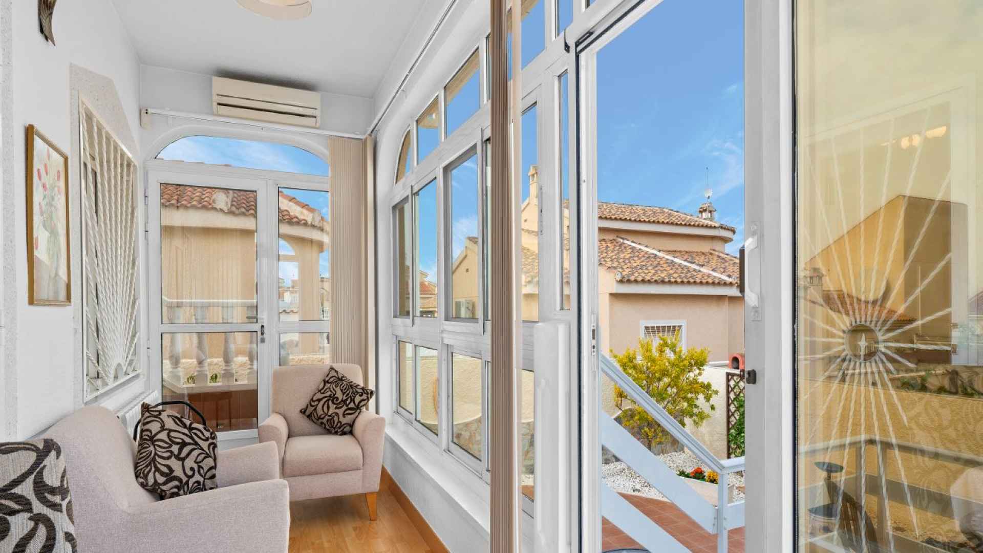 frontpic22-rh550-1 (1)