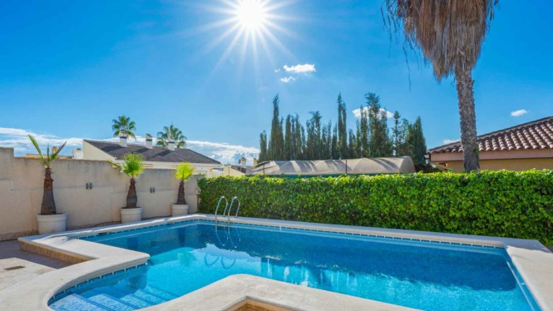 frontpic2-be707-1024x768