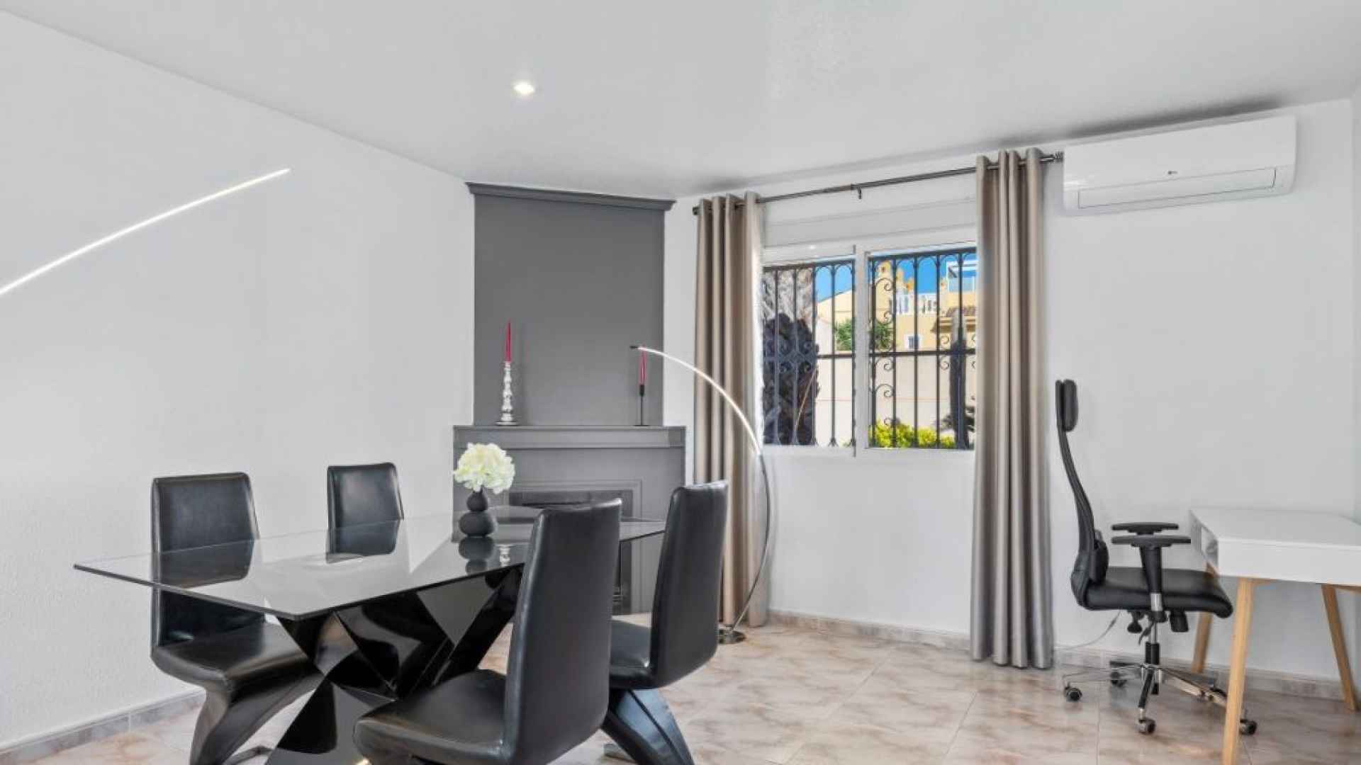 frontpic32-be707-1024x768