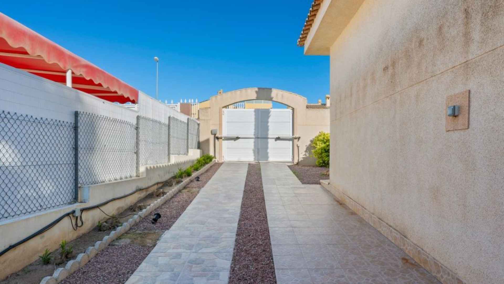 frontpic8-be707-1024x768