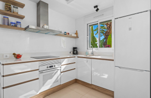 54fb6857-d048-4d37-a285-dec13b6e6f39