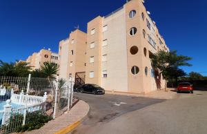 200-4506, Two Bedroom, Ground Floor Apartment In San Luis, Torrevieja.