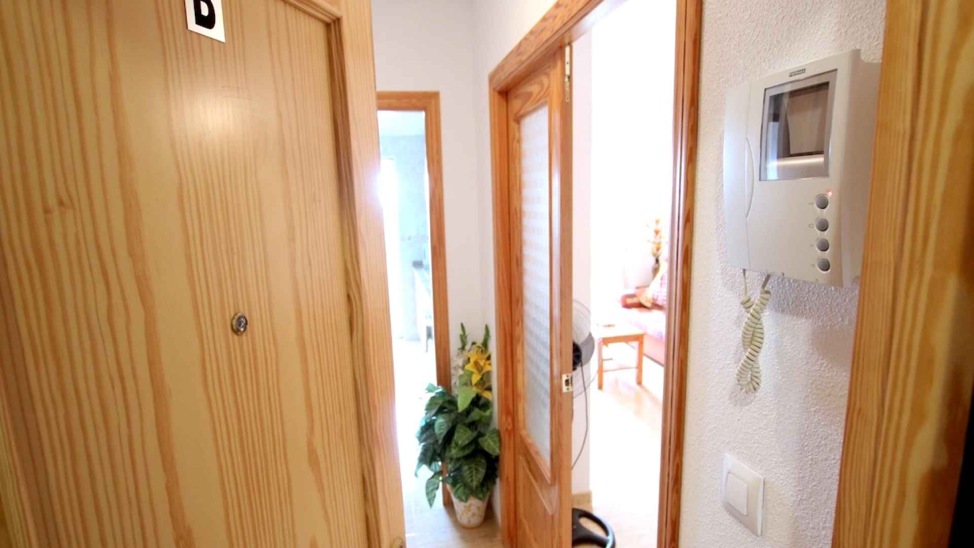 49183_spacious_2_bedroom_2_bathroom_apartment_with_secure_parking_201025154009_img_9156