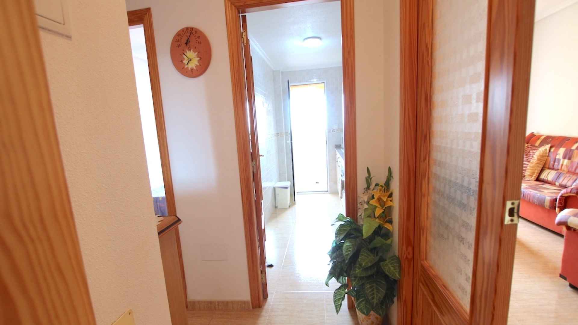 49183_spacious_2_bedroom_2_bathroom_apartment_with_secure_parking_201025154010_img_9159